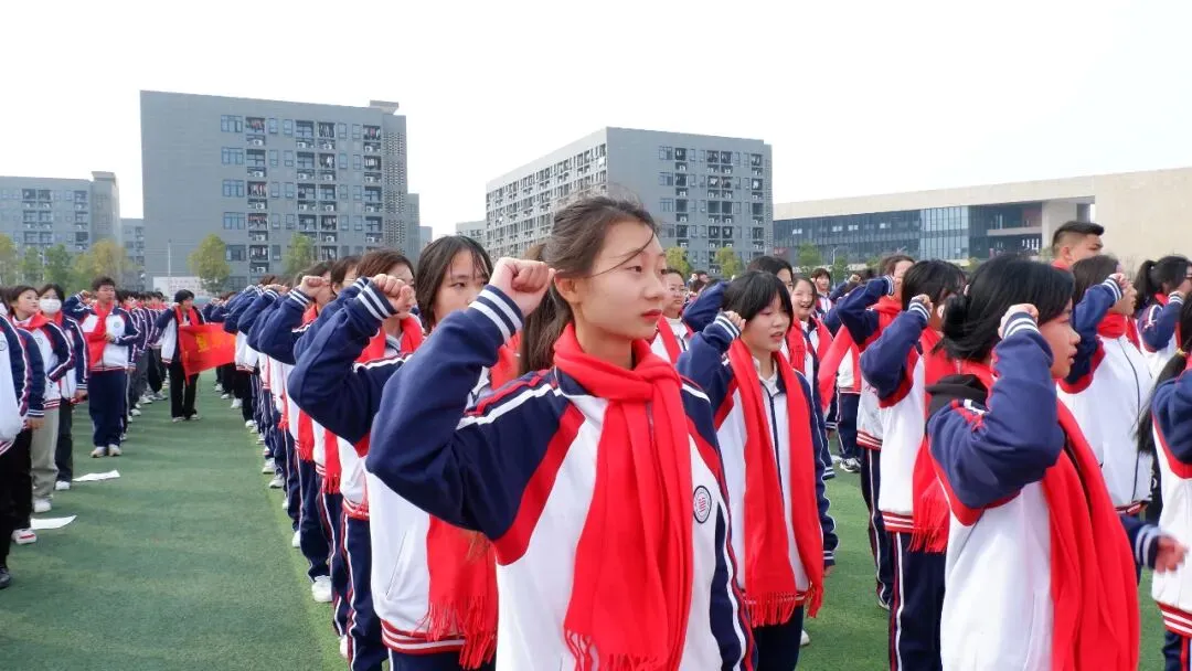 创业中专2020级学生成人礼暨高考誓师大会:恰同学少年-第32张图片-四季读书网 创业中专2020级学生成人礼暨高考誓师大会:恰同学少年-第32张图片-四季读书网