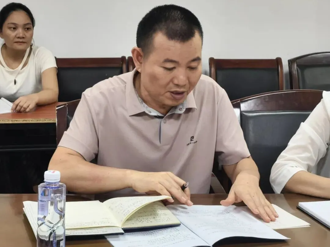 视导把脉明方向 凝心聚力备高考||县教育局到徐闻一中视导2027届高三备考工作-第5张图片-四季读书网 视导把脉明方向 凝心聚力备高考||县教育局到徐闻一中视导2027届高三备考工作-第5张图片-四季读书网