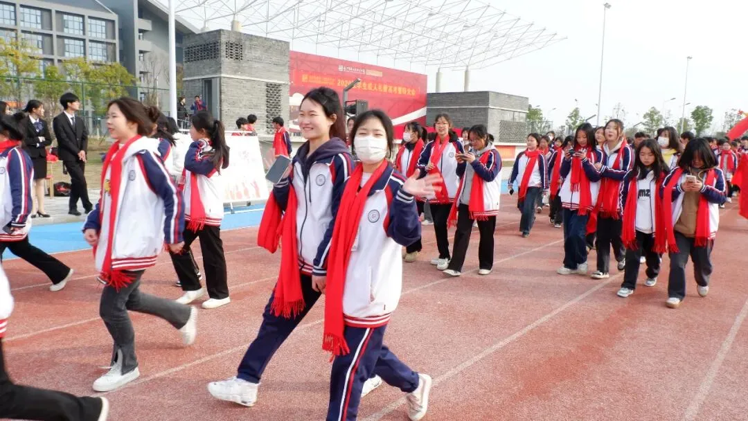 创业中专2020级学生成人礼暨高考誓师大会:恰同学少年-第74张图片-四季读书网 创业中专2020级学生成人礼暨高考誓师大会:恰同学少年-第74张图片-四季读书网