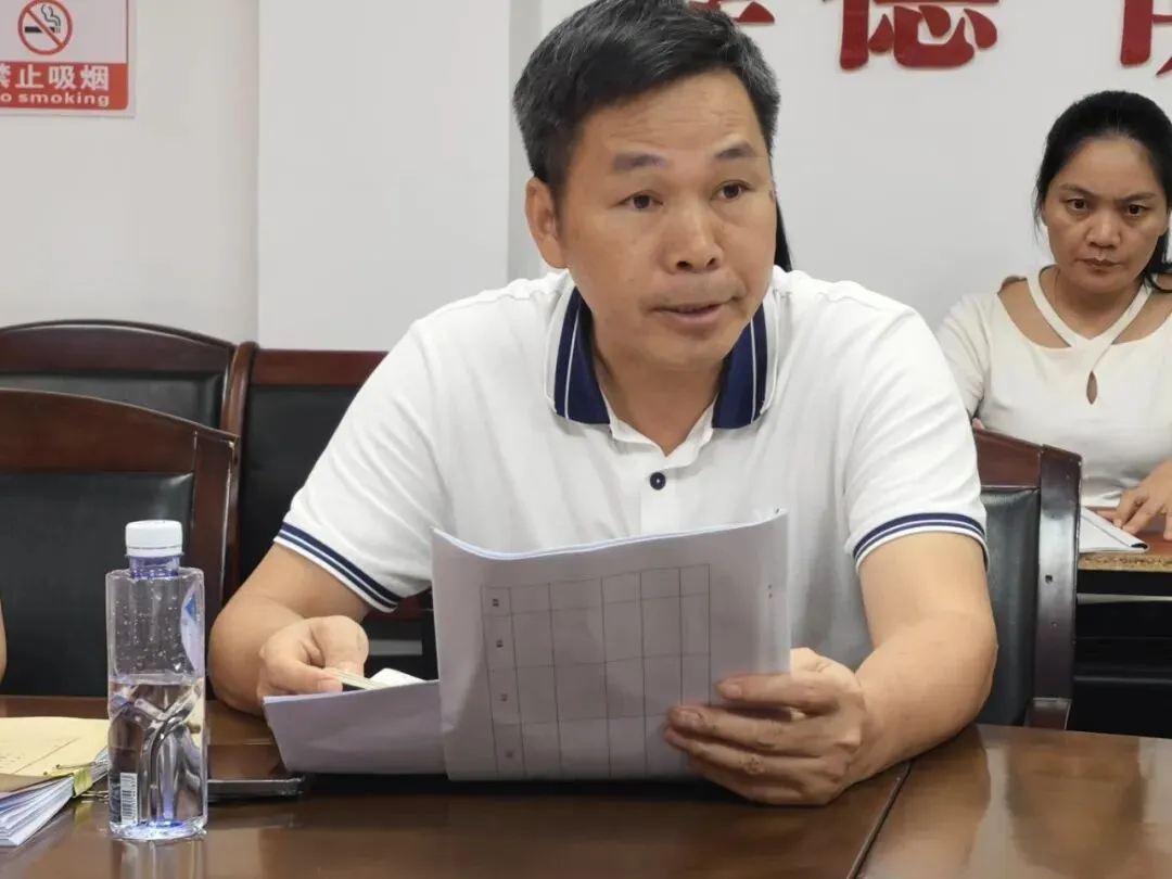 视导把脉明方向 凝心聚力备高考||县教育局到徐闻一中视导2027届高三备考工作-第8张图片-四季读书网 视导把脉明方向 凝心聚力备高考||县教育局到徐闻一中视导2027届高三备考工作-第8张图片-四季读书网