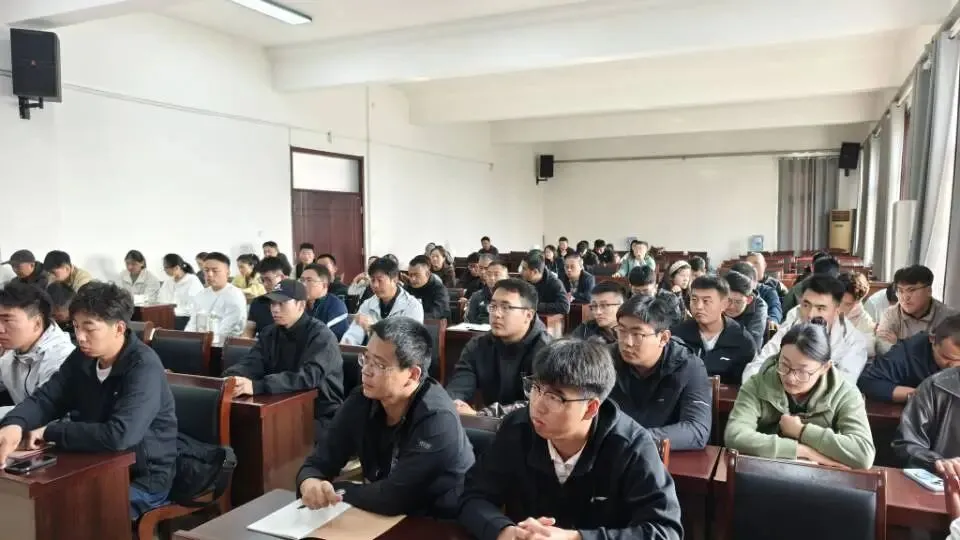 【五育融合|体育教研】济阳区初中体育中考暨学生体质健康促进专题教研活动顺利开展-第16张图片-四季读书网 【五育融合|体育教研】济阳区初中体育中考暨学生体质健康促进专题教研活动顺利开展-第16张图片-四季读书网