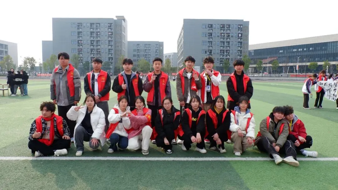 创业中专2020级学生成人礼暨高考誓师大会:恰同学少年-第86张图片-四季读书网 创业中专2020级学生成人礼暨高考誓师大会:恰同学少年-第86张图片-四季读书网