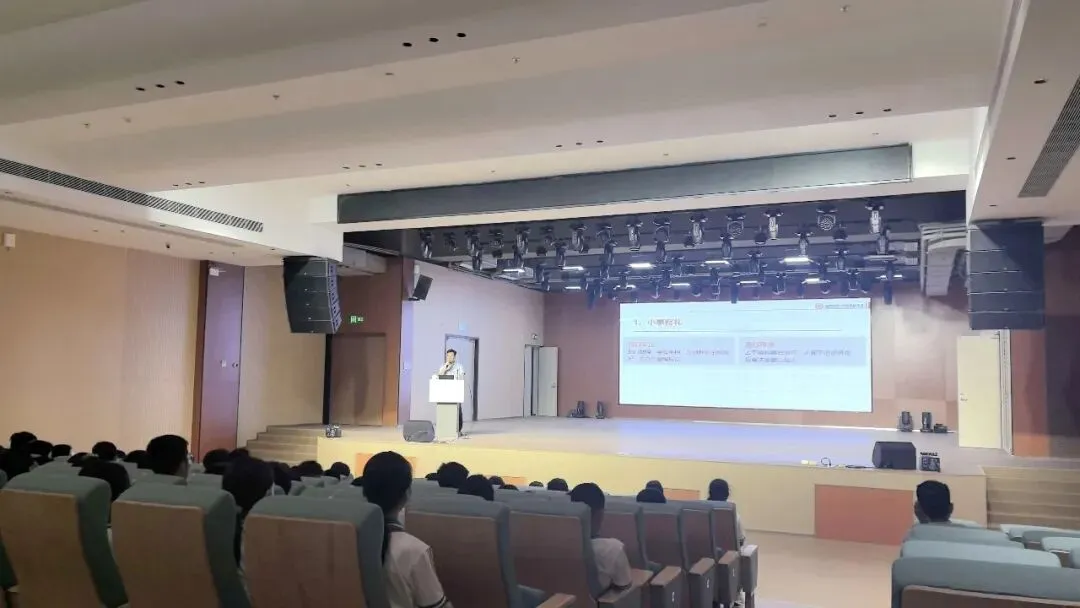 激扬•级韵|守文明・正学风・向中考,初一级主题级会顺利召开-第11张图片-四季读书网 激扬•级韵|守文明・正学风・向中考,初一级主题级会顺利召开-第11张图片-四季读书网