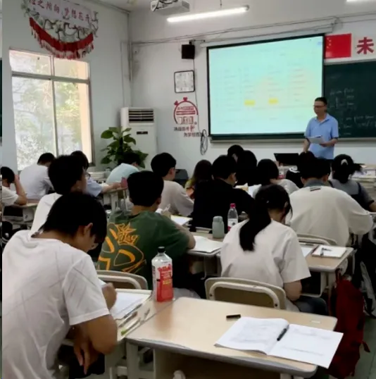 备战2027高考|重庆奥林高辅学校高三全托集训班招生简章一览-第26张图片-四季读书网 备战2027高考|重庆奥林高辅学校高三全托集训班招生简章一览-第26张图片-四季读书网