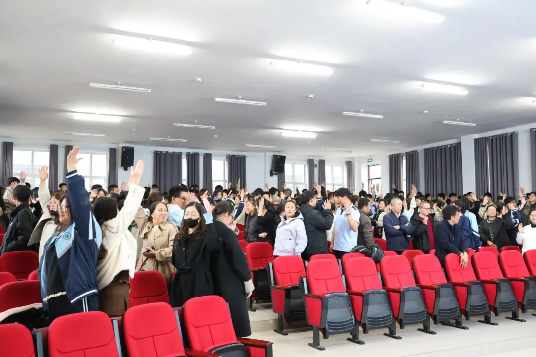 凝心聚力备高考 家校同心促成长-第16张图片-四季读书网