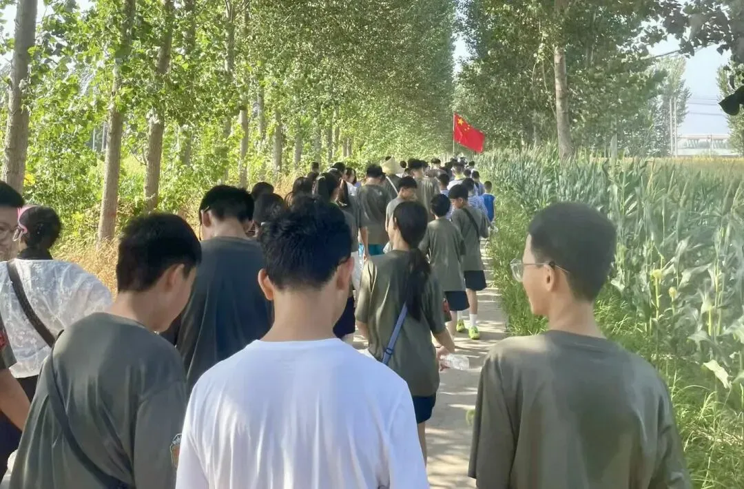 初一儿子1000米体测不及格,暑假跑步训练后满分-第1张图片-四季读书网
