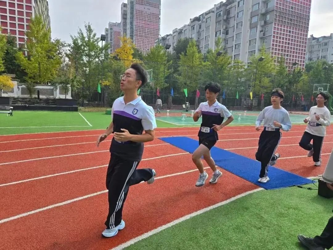 以测促练强体魄 凝心聚力战中考--沈阳飞跃实验中学体育中考模拟测试纪实-第4张图片-四季读书网 以测促练强体魄 凝心聚力战中考--沈阳飞跃实验中学体育中考模拟测试纪实-第4张图片-四季读书网