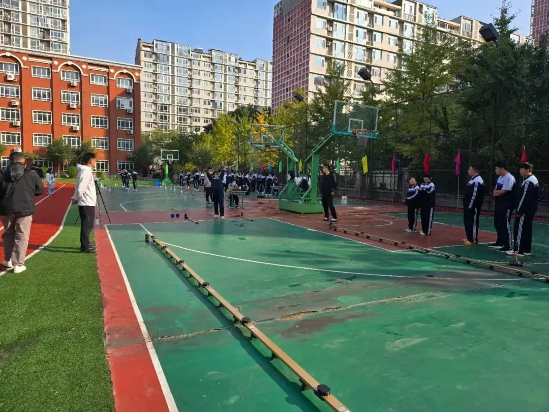 以测促练强体魄 凝心聚力战中考--沈阳飞跃实验中学体育中考模拟测试纪实-第21张图片-四季读书网 以测促练强体魄 凝心聚力战中考--沈阳飞跃实验中学体育中考模拟测试纪实-第21张图片-四季读书网