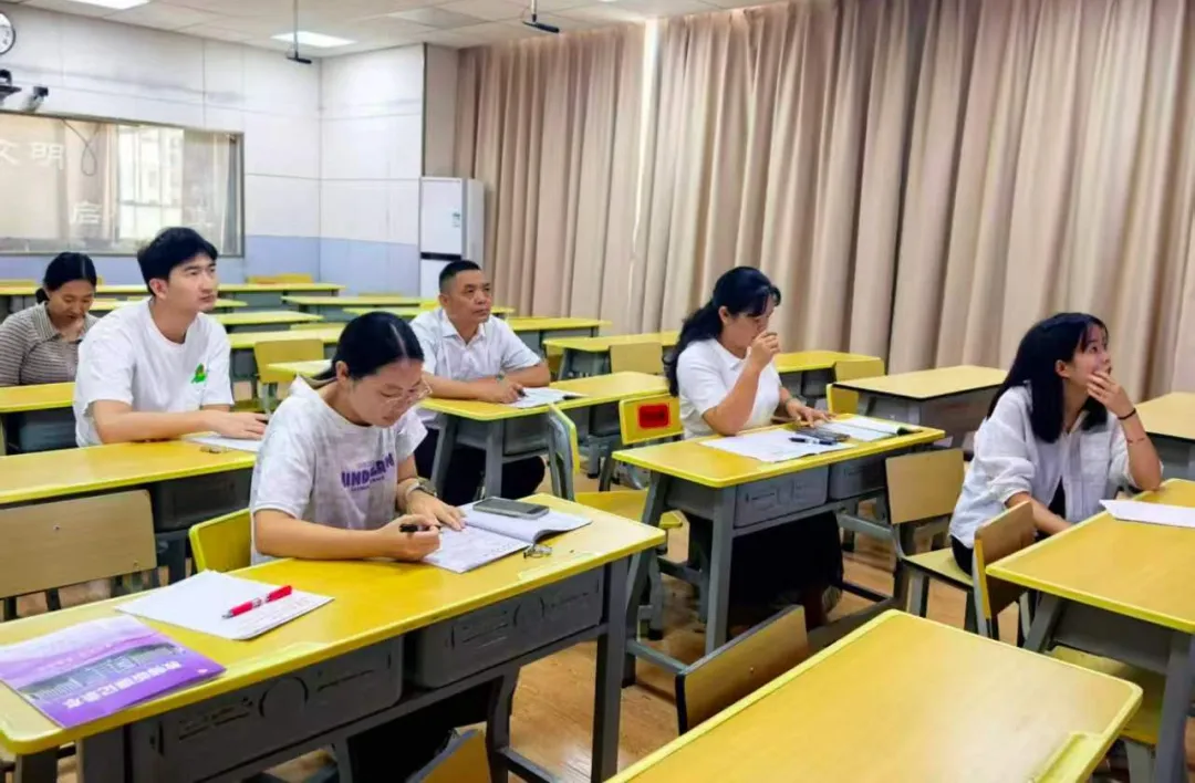 【美好六中】以题为师研真题,以赛促教共成长 ——思茅区第六中学开展道德与法治学科“以题为师”研题·说题校内初赛-第6张图片-四季读书网