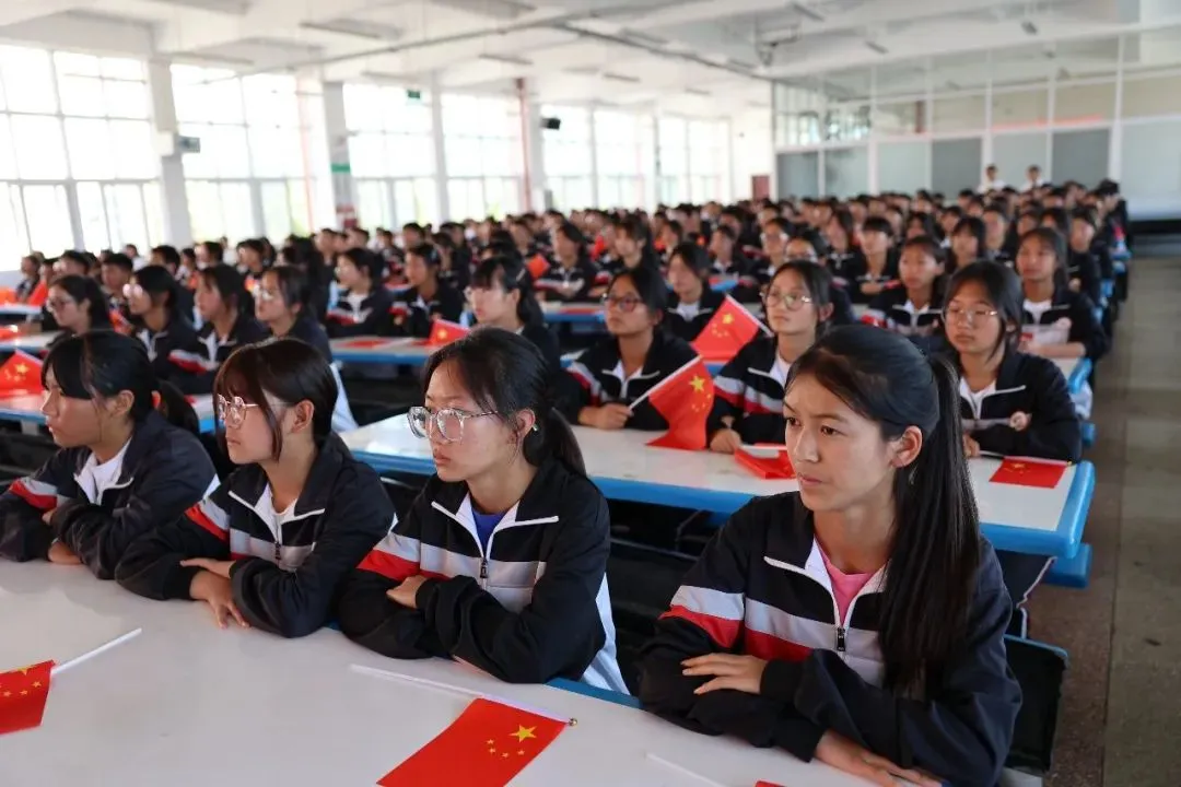 高考进行时|“我无比确定,读书真的可以改变命运”-第13张图片-四季读书网