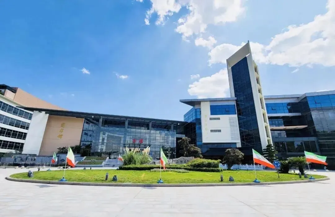 上海中考招生录取结果公布后,转轨国际学校最后补录机会,7月本周最后开放日!-第28张图片-四季读书网