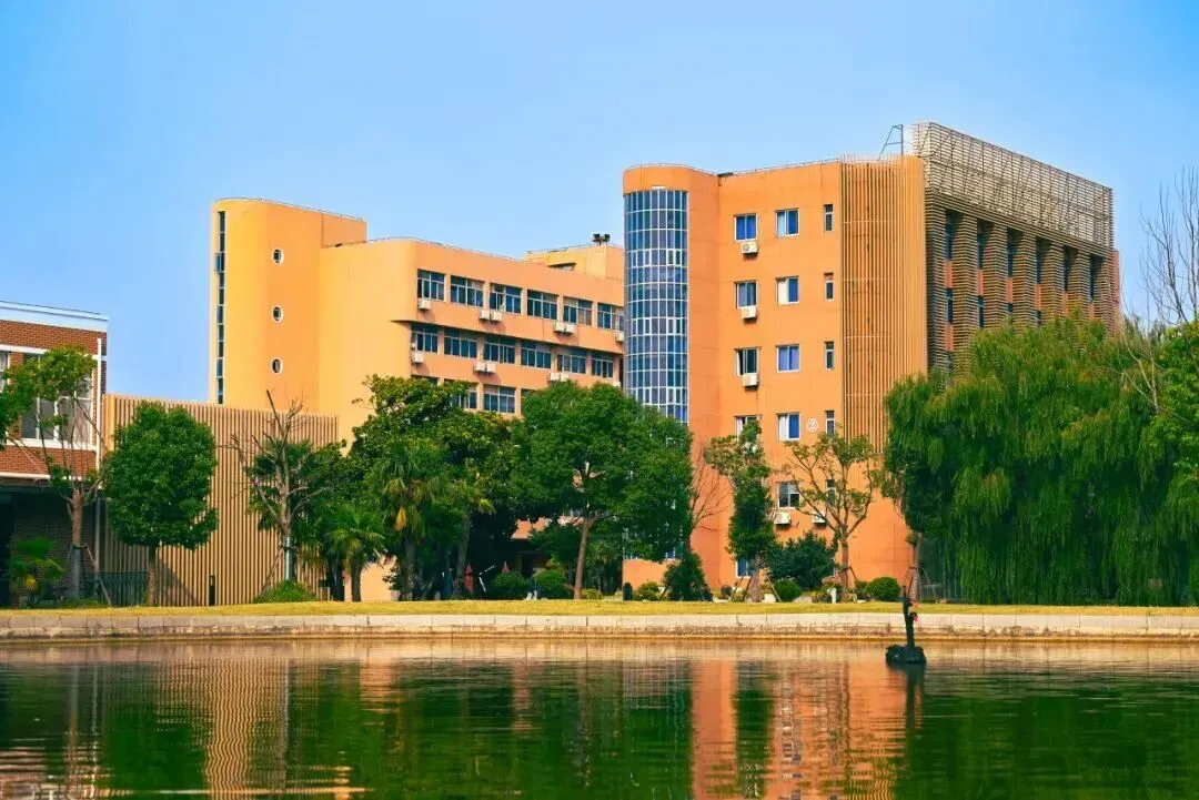 上海中考招生录取结果公布后,转轨国际学校最后补录机会,7月本周最后开放日!-第32张图片-四季读书网