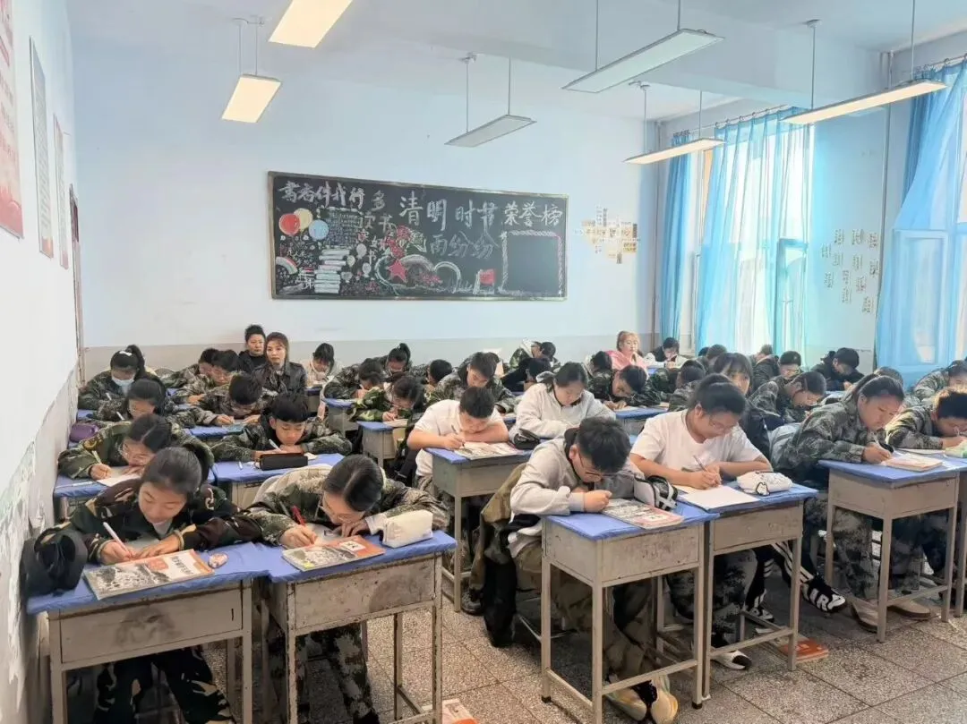 家校同心促衔接,体测砺剑备中考-第2张图片-四季读书网 家校同心促衔接,体测砺剑备中考-第2张图片-四季读书网
