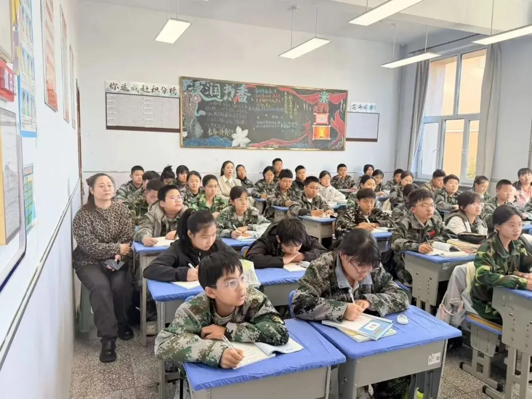 家校同心促衔接,体测砺剑备中考-第4张图片-四季读书网 家校同心促衔接,体测砺剑备中考-第4张图片-四季读书网