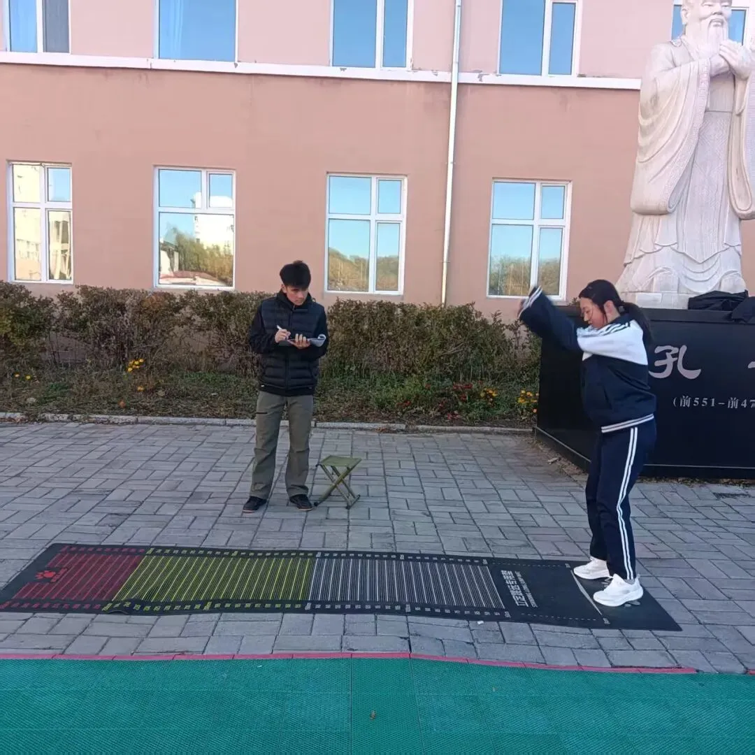 家校同心促衔接,体测砺剑备中考-第8张图片-四季读书网 家校同心促衔接,体测砺剑备中考-第8张图片-四季读书网