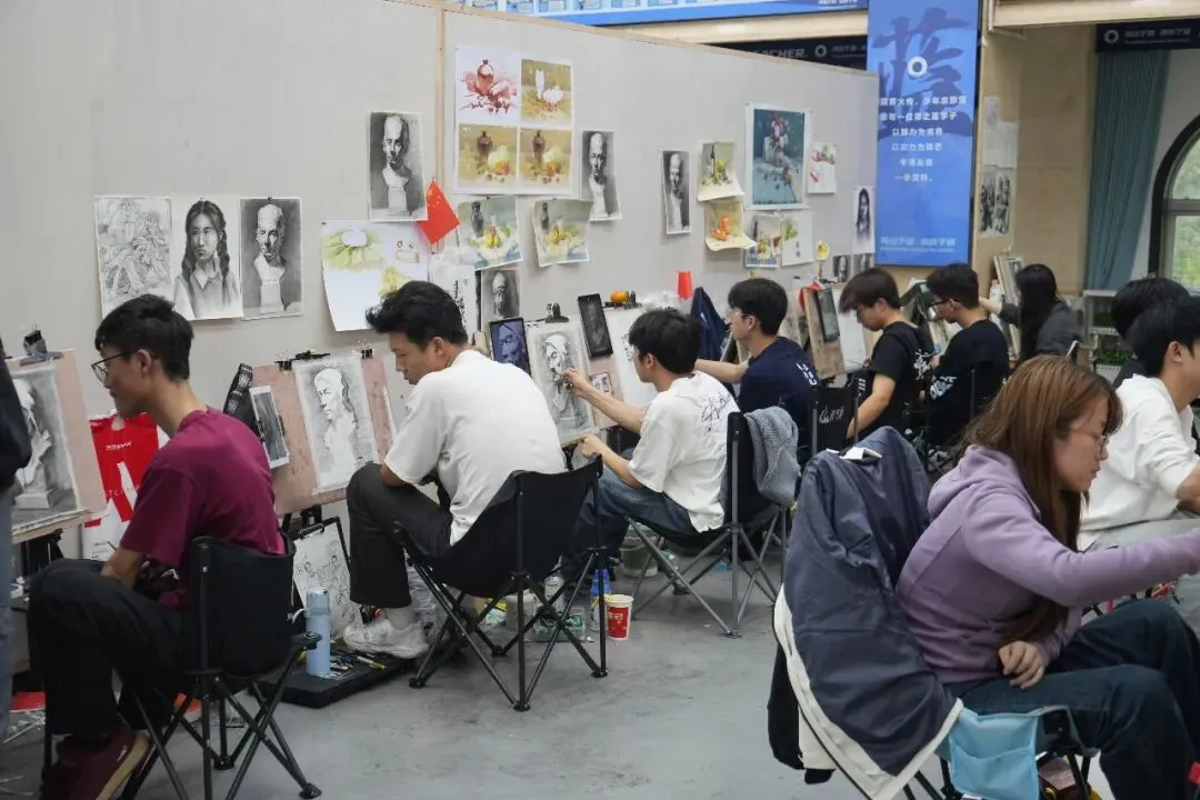 全真模拟,备战联考!青之蓝画室第二次模拟考试即将重磅开启-第3张图片-四季读书网
