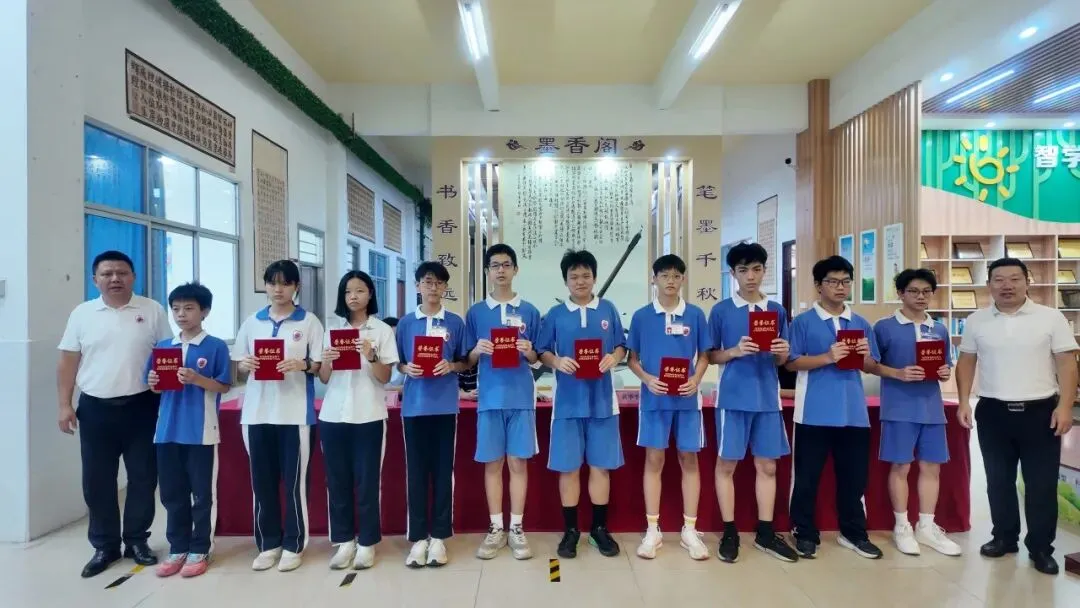 逐梦扬帆,决胜中考——东莞市横沥崇英学校2026中考总结暨2027动员大会-第8张图片-四季读书网 逐梦扬帆,决胜中考——东莞市横沥崇英学校2026中考总结暨2027动员大会-第8张图片-四季读书网
