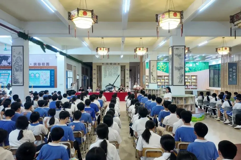 逐梦扬帆,决胜中考——东莞市横沥崇英学校2026中考总结暨2027动员大会-第11张图片-四季读书网 逐梦扬帆,决胜中考——东莞市横沥崇英学校2026中考总结暨2027动员大会-第11张图片-四季读书网