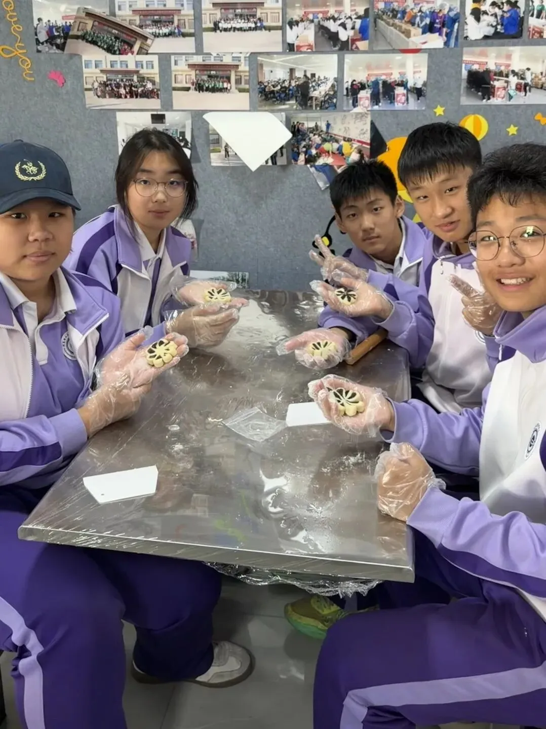 秋寻京味,行悟匠心 ——记初二年级御食园社会大课堂实践活动-第12张图片-四季读书网 秋寻京味,行悟匠心 ——记初二年级御食园社会大课堂实践活动-第12张图片-四季读书网