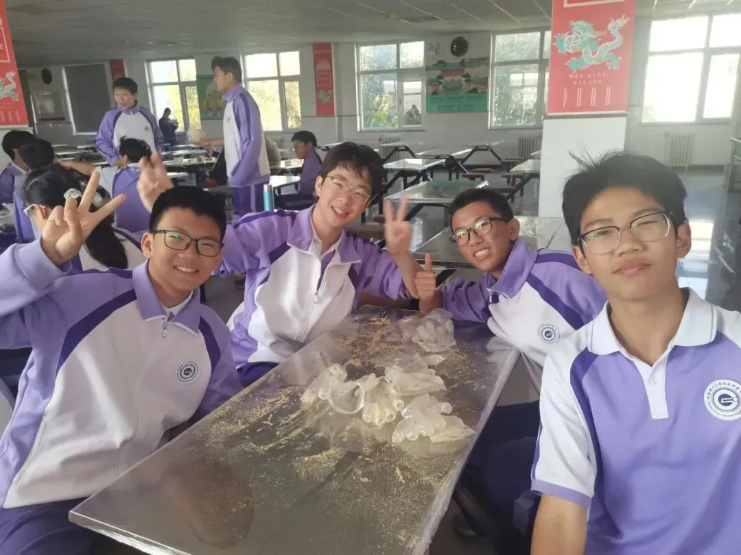 秋寻京味,行悟匠心 ——记初二年级御食园社会大课堂实践活动-第40张图片-四季读书网 秋寻京味,行悟匠心 ——记初二年级御食园社会大课堂实践活动-第40张图片-四季读书网