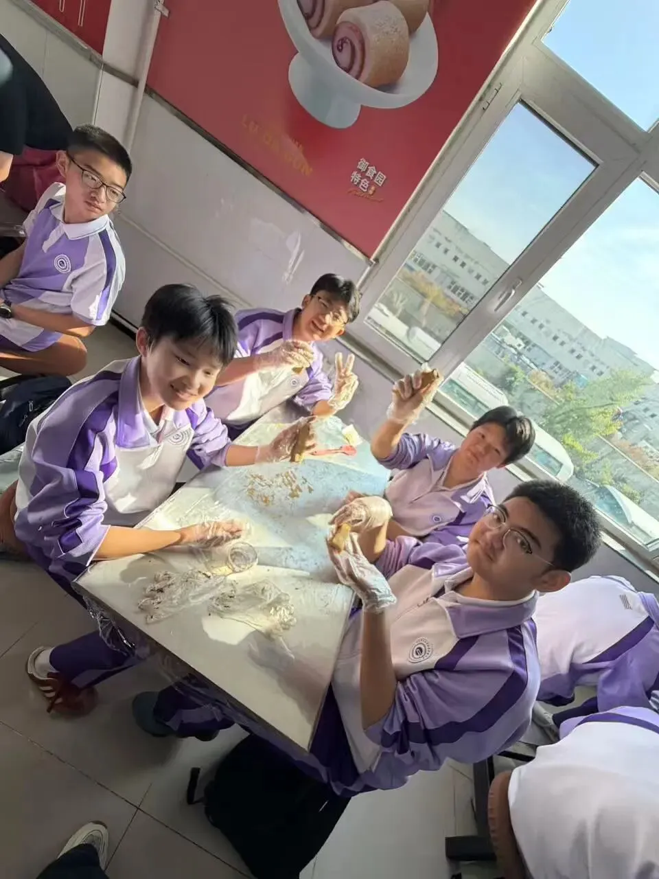 秋寻京味,行悟匠心 ——记初二年级御食园社会大课堂实践活动-第49张图片-四季读书网 秋寻京味,行悟匠心 ——记初二年级御食园社会大课堂实践活动-第49张图片-四季读书网