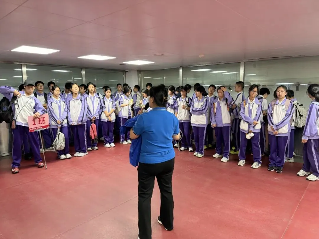 秋寻京味,行悟匠心 ——记初二年级御食园社会大课堂实践活动-第81张图片-四季读书网 秋寻京味,行悟匠心 ——记初二年级御食园社会大课堂实践活动-第81张图片-四季读书网