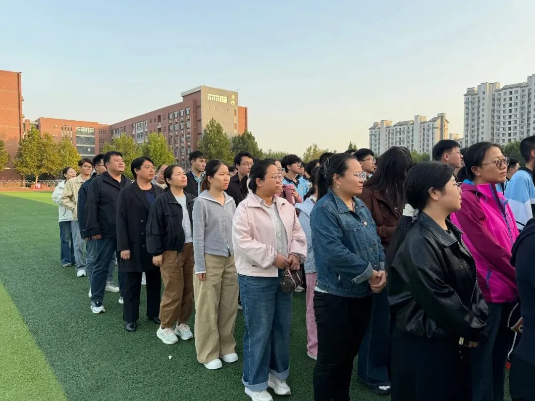 厉兵秣马迎战高考,勇毅笃行月攀新高——滏运中学高三年级召开第一次月考表彰会-第6张图片-四季读书网