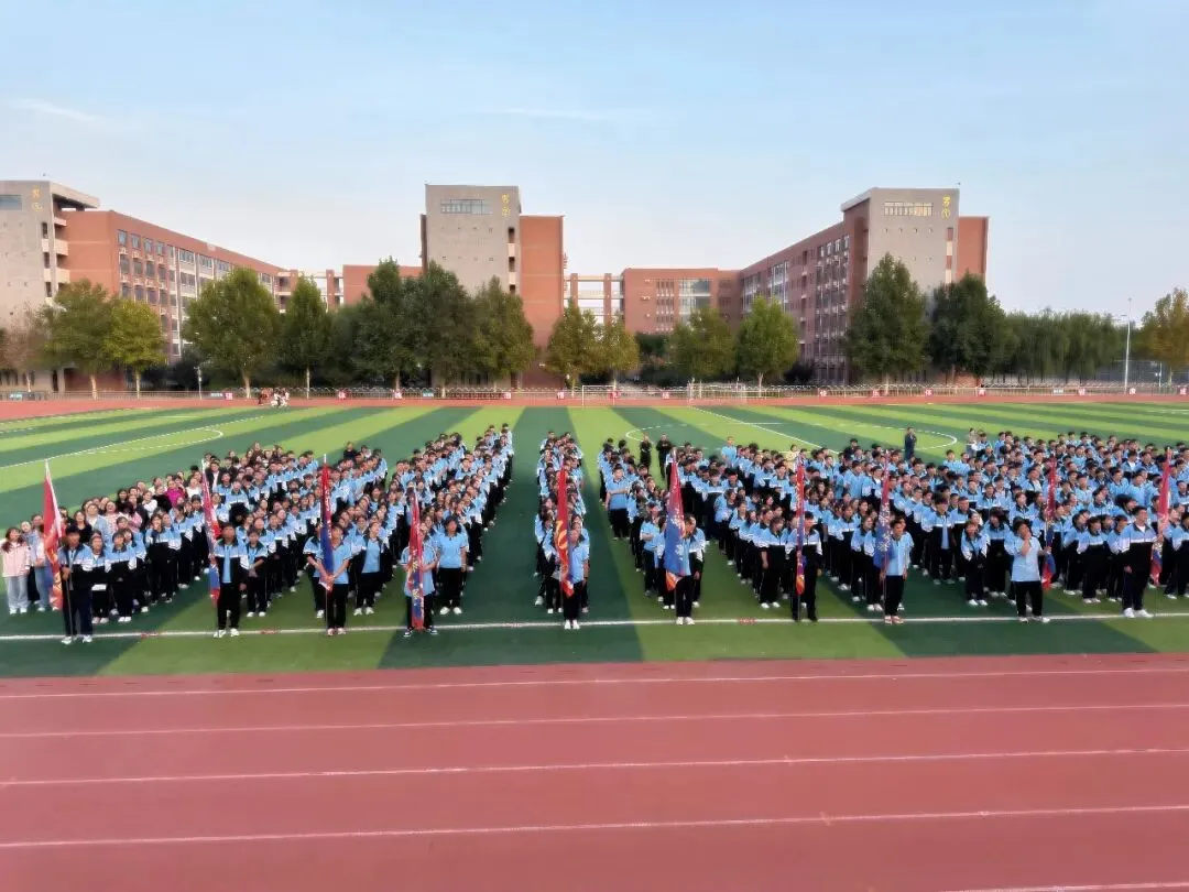 厉兵秣马迎战高考,勇毅笃行月攀新高——滏运中学高三年级召开第一次月考表彰会-第8张图片-四季读书网