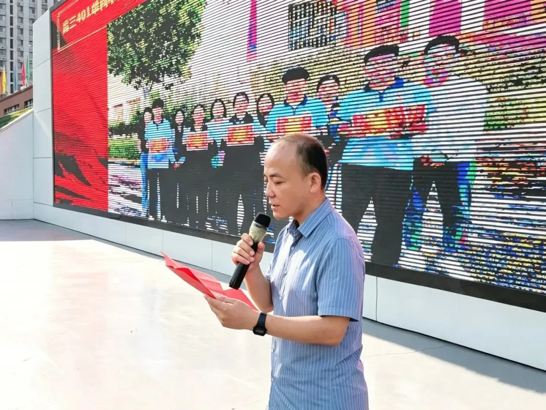 厉兵秣马迎战高考,勇毅笃行月攀新高——滏运中学高三年级召开第一次月考表彰会-第10张图片-四季读书网