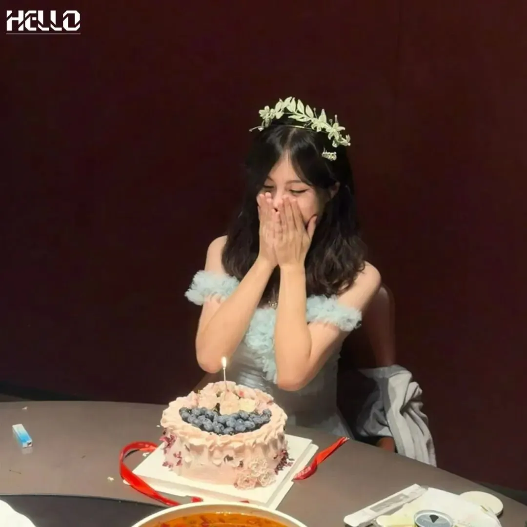 沙中清纯校花 | 中考接近满分,举办20余场个人独舞演出!天选淡颜小白花,皮肤嫩的能掐出水,我先心动了~-第8张图片-四季读书网