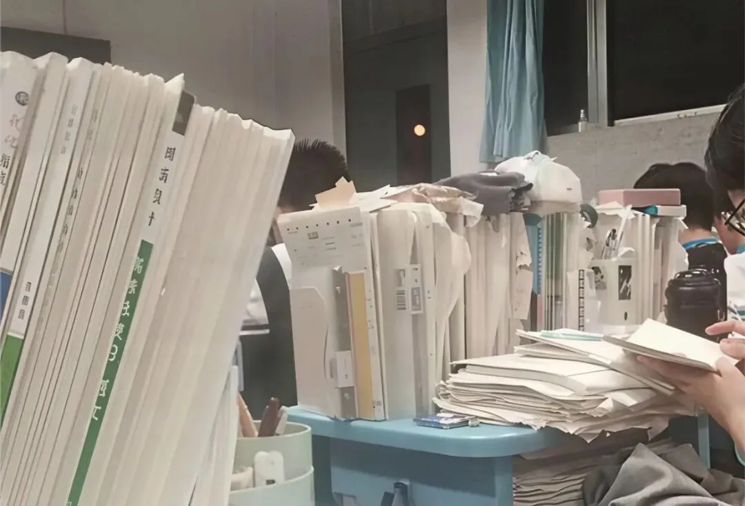 中考接近满分,高一月考却不及格,初高中真正的分水岭藏在这一个月-第2张图片-四季读书网