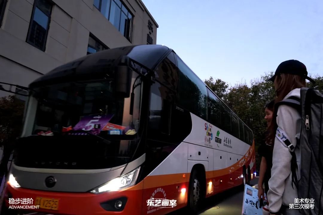 乐艺画室2026第三次模拟考试纪实-第5张图片-四季读书网 乐艺画室2026第三次模拟考试纪实-第5张图片-四季读书网
