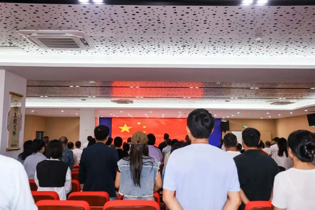 凝心聚力齐奋进 家校同心赢高考 | 我校高三年级第一次家长会顺利召开-第23张图片-四季读书网