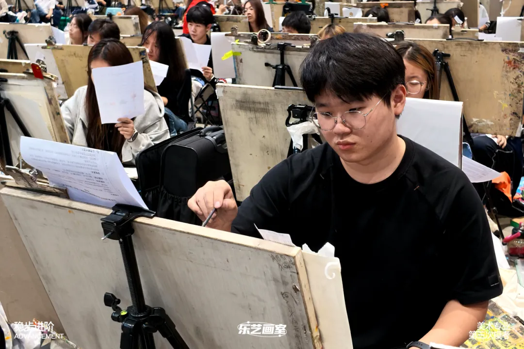 乐艺画室2026第三次模拟考试纪实-第23张图片-四季读书网 乐艺画室2026第三次模拟考试纪实-第23张图片-四季读书网
