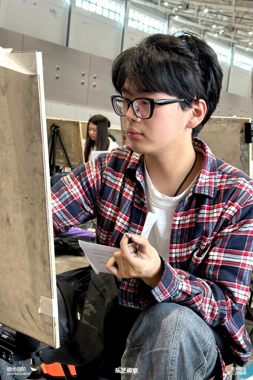 乐艺画室2026第三次模拟考试纪实-第25张图片-四季读书网 乐艺画室2026第三次模拟考试纪实-第25张图片-四季读书网
