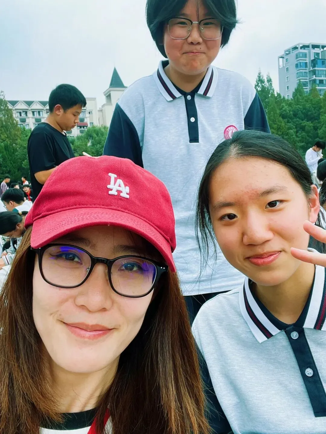 初二1班 开学点滴:把新教室住成“家”-第29张图片-四季读书网