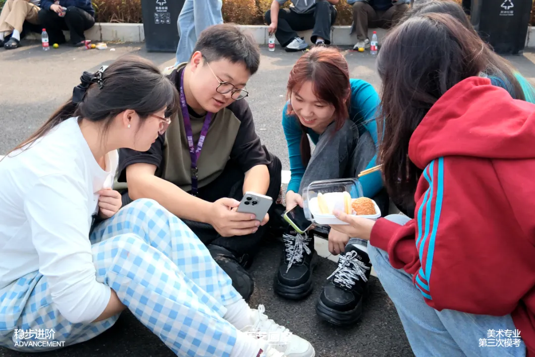 乐艺画室2026第三次模拟考试纪实-第70张图片-四季读书网 乐艺画室2026第三次模拟考试纪实-第70张图片-四季读书网
