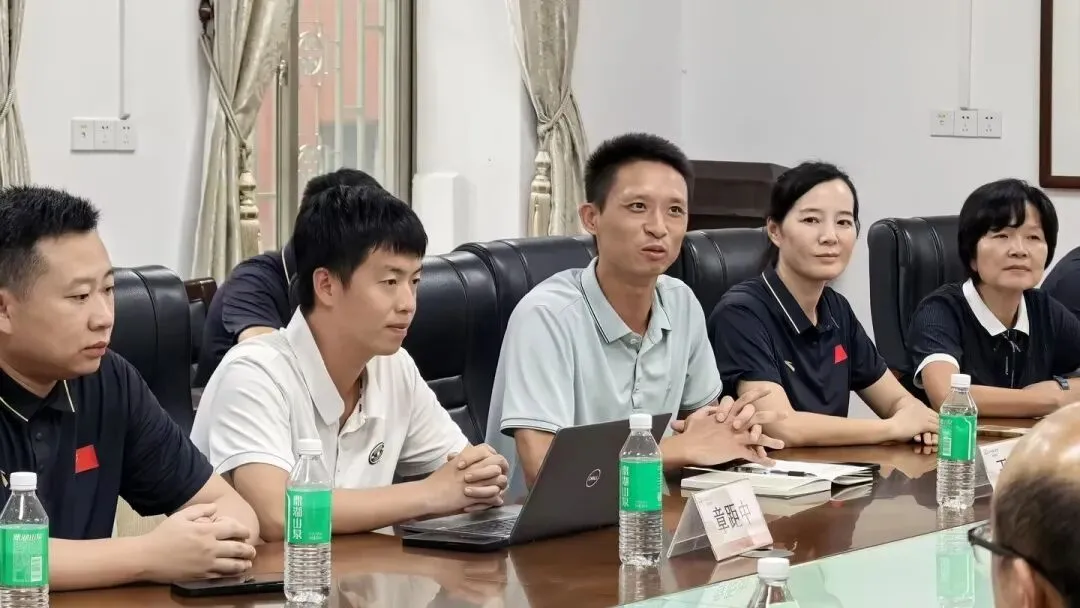 聚力中考备考 互促体育教研 淬炼师资队伍:广州三中联动华附体育名师工作室,搭建校际体育教研平台-第4张图片-四季读书网 聚力中考备考 互促体育教研 淬炼师资队伍:广州三中联动华附体育名师工作室,搭建校际体育教研平台-第4张图片-四季读书网