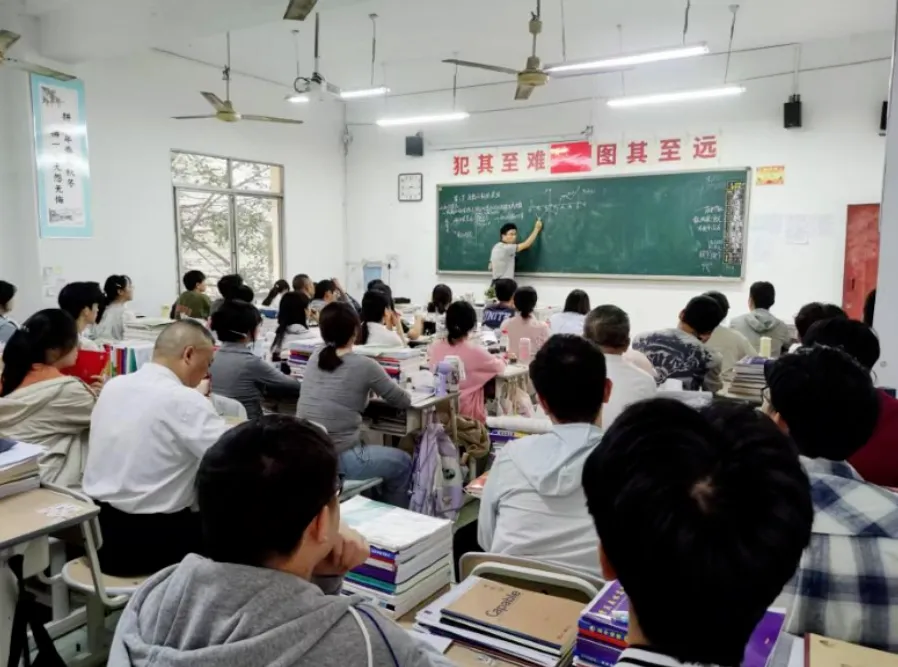 两江新区封闭式高考全托学校|2026重庆奥林高辅高三全日制全托班火热招生-第7张图片-四季读书网