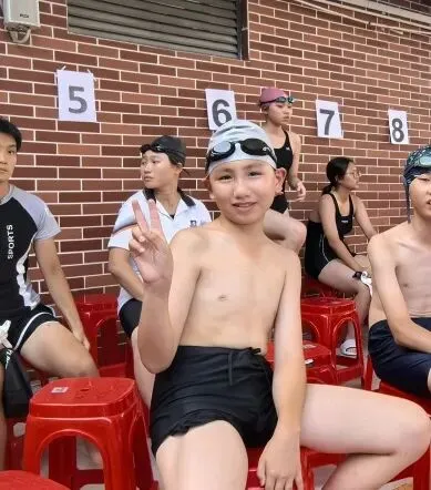 初一6班 | 第五届游泳运动会风采-第15张图片-四季读书网