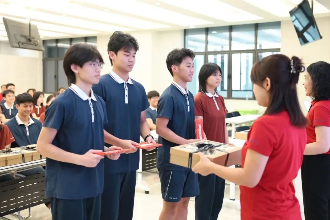 薪火相传启新程,师徒同心战高考|高三年级导师制拜师仪式-第12张图片-四季读书网