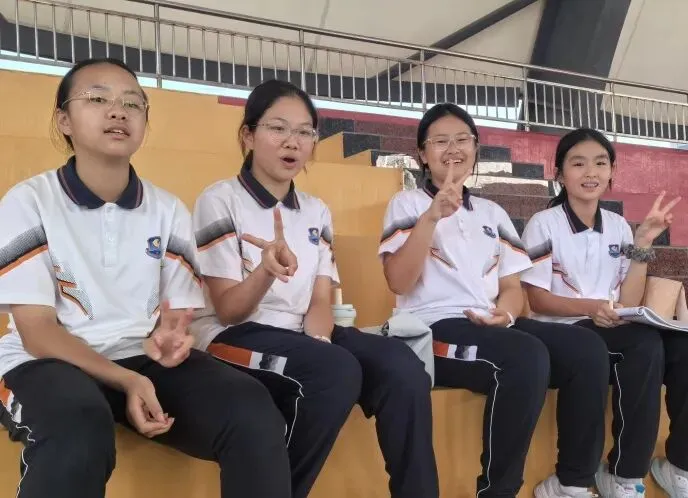 初一6班 | 第五届游泳运动会风采-第54张图片-四季读书网