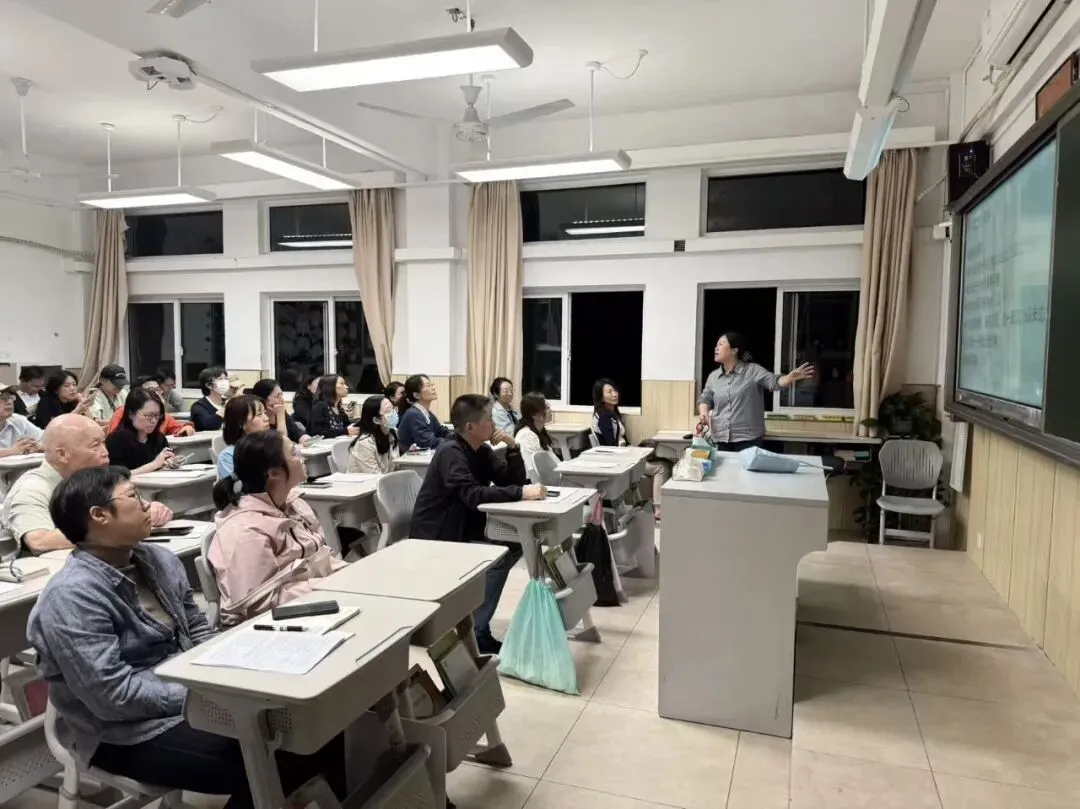 【课程教学】凝心聚力,圆梦中考——初三年级家长会-第20张图片-四季读书网