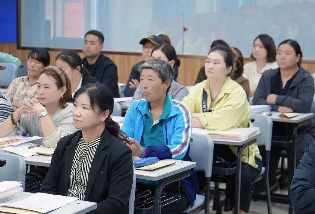 【启柱•家校】携手共进 圆梦中考——启柱中学家长学校 “开讲啦!” 活动圆满举行-第11张图片-四季读书网 【启柱•家校】携手共进 圆梦中考——启柱中学家长学校 “开讲啦!” 活动圆满举行-第11张图片-四季读书网