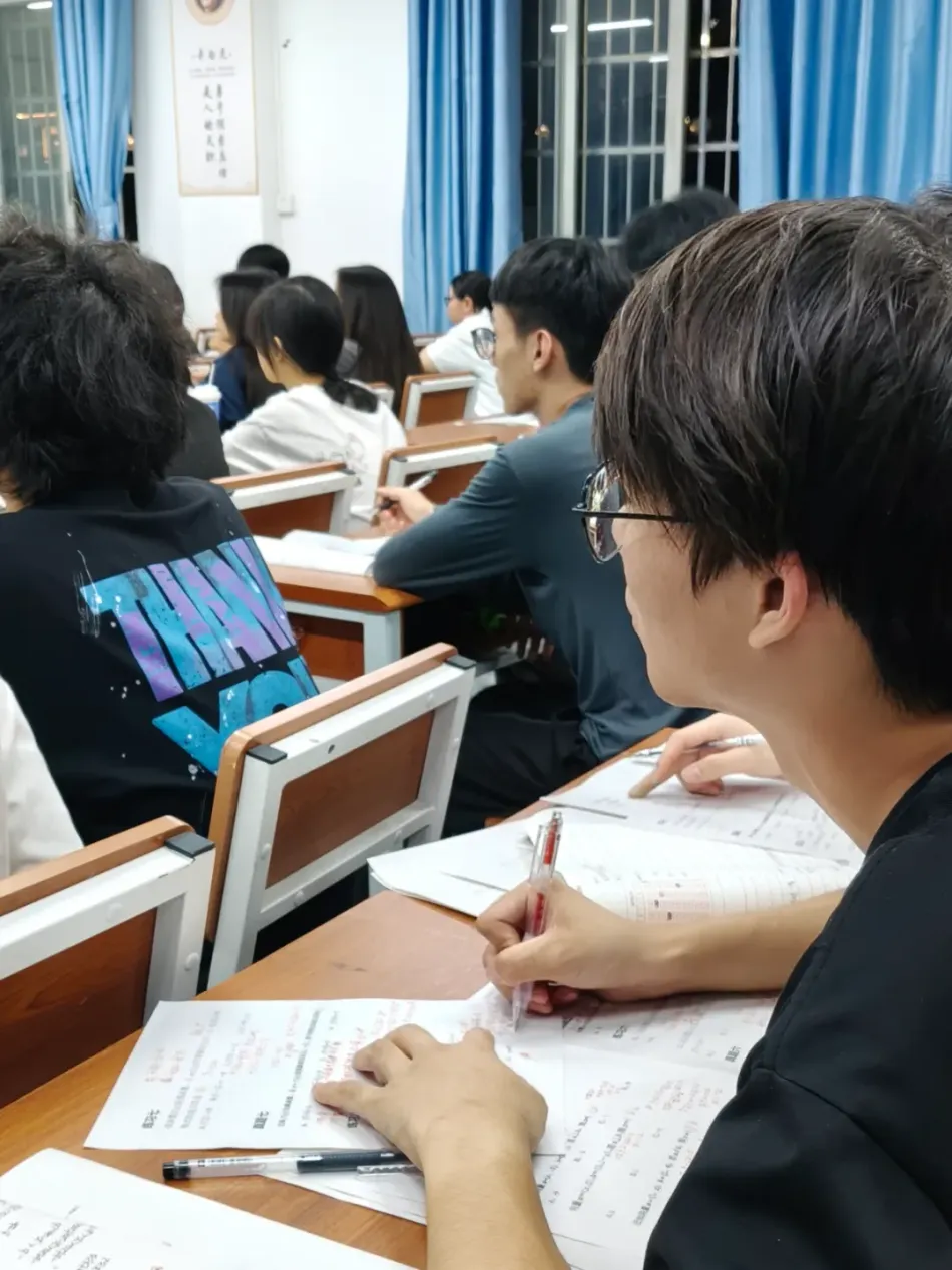 春季小高考复读!一次成绩2次录取机会!基础很差?换个赛道冲公办大学!-第55张图片-四季读书网 春季小高考复读!一次成绩2次录取机会!基础很差?换个赛道冲公办大学!-第55张图片-四季读书网