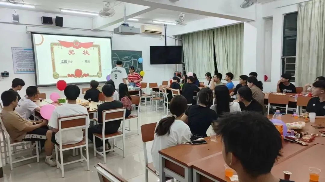 春季小高考复读!一次成绩2次录取机会!基础很差?换个赛道冲公办大学!-第76张图片-四季读书网 春季小高考复读!一次成绩2次录取机会!基础很差?换个赛道冲公办大学!-第76张图片-四季读书网