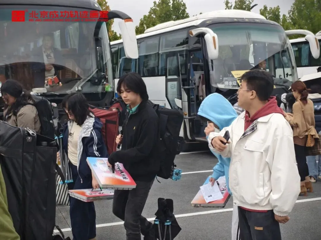 成功轨迹带队模考|征战美联模考第8届北京美术联测二模!万人同台试炼,执笔奔赴联考战场!-第14张图片-四季读书网 成功轨迹带队模考|征战美联模考第8届北京美术联测二模!万人同台试炼,执笔奔赴联考战场!-第14张图片-四季读书网
