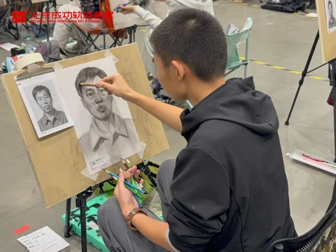 成功轨迹带队模考|征战美联模考第8届北京美术联测二模!万人同台试炼,执笔奔赴联考战场!-第43张图片-四季读书网 成功轨迹带队模考|征战美联模考第8届北京美术联测二模!万人同台试炼,执笔奔赴联考战场!-第43张图片-四季读书网