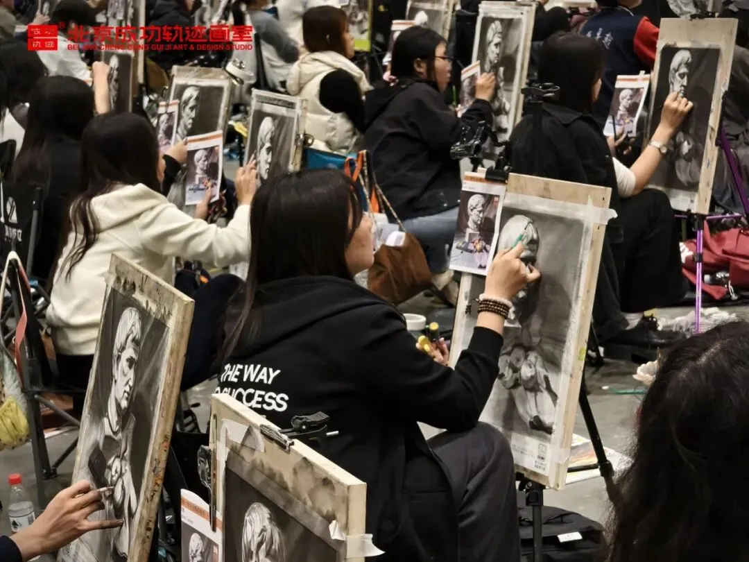 成功轨迹带队模考|征战美联模考第8届北京美术联测二模!万人同台试炼,执笔奔赴联考战场!-第47张图片-四季读书网 成功轨迹带队模考|征战美联模考第8届北京美术联测二模!万人同台试炼,执笔奔赴联考战场!-第47张图片-四季读书网