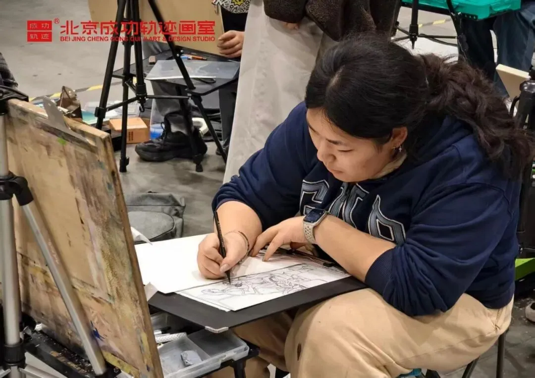 成功轨迹带队模考|征战美联模考第8届北京美术联测二模!万人同台试炼,执笔奔赴联考战场!-第66张图片-四季读书网 成功轨迹带队模考|征战美联模考第8届北京美术联测二模!万人同台试炼,执笔奔赴联考战场!-第66张图片-四季读书网